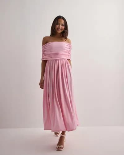 Malina - Vaaleanpunainen - Ariel off shoulder jersey midi dress - Diilimurkku